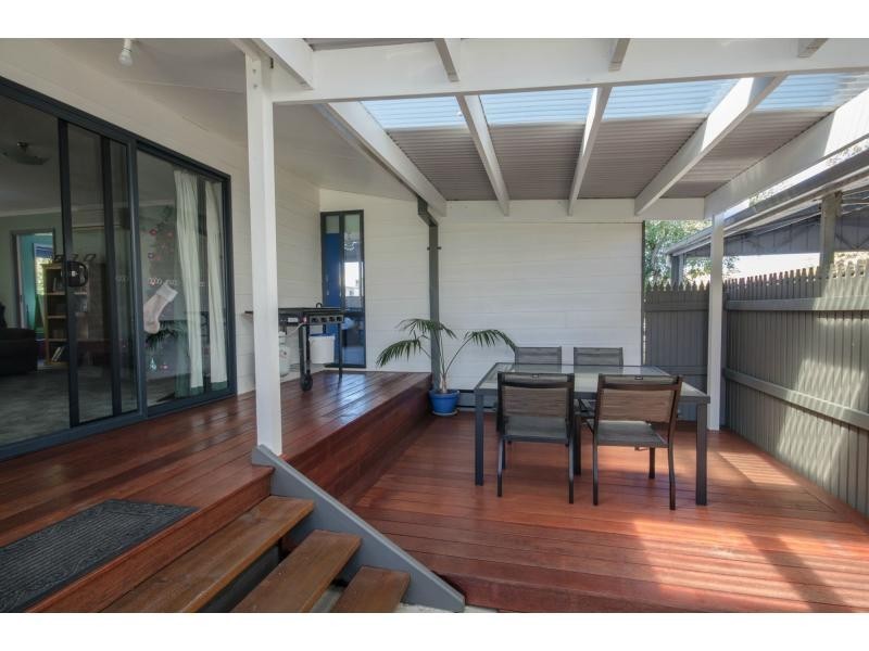 27 Station Street, Lang Lang VIC 3984