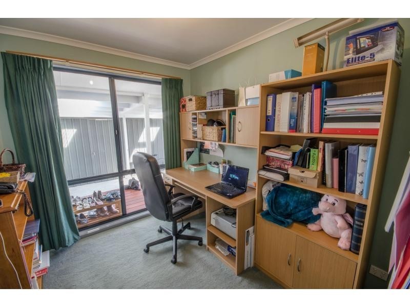 27 Station Street, Lang Lang VIC 3984