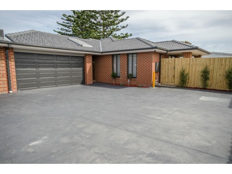 Unit 2//5 Station Street, Lang Lang VIC 3984