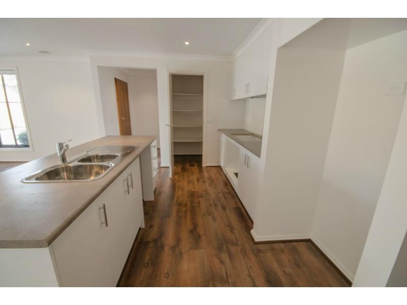 Unit 2//5 Station Street, Lang Lang VIC 3984