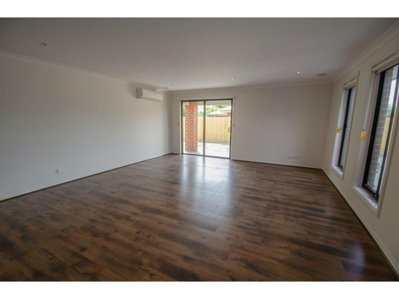 Unit 2//5 Station Street, Lang Lang VIC 3984