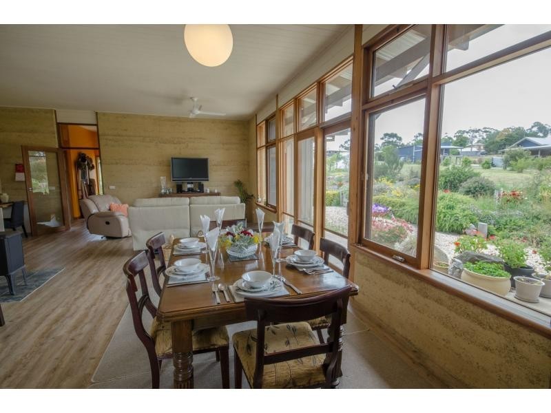 13 Carlisle Close, Nyora VIC 3987