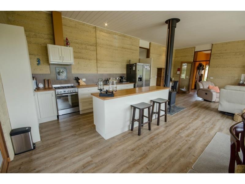 13 Carlisle Close, Nyora VIC 3987