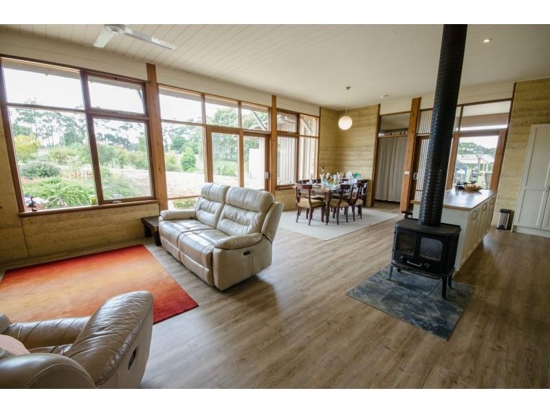 13 Carlisle Close, Nyora VIC 3987