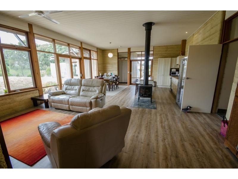 13 Carlisle Close, Nyora VIC 3987