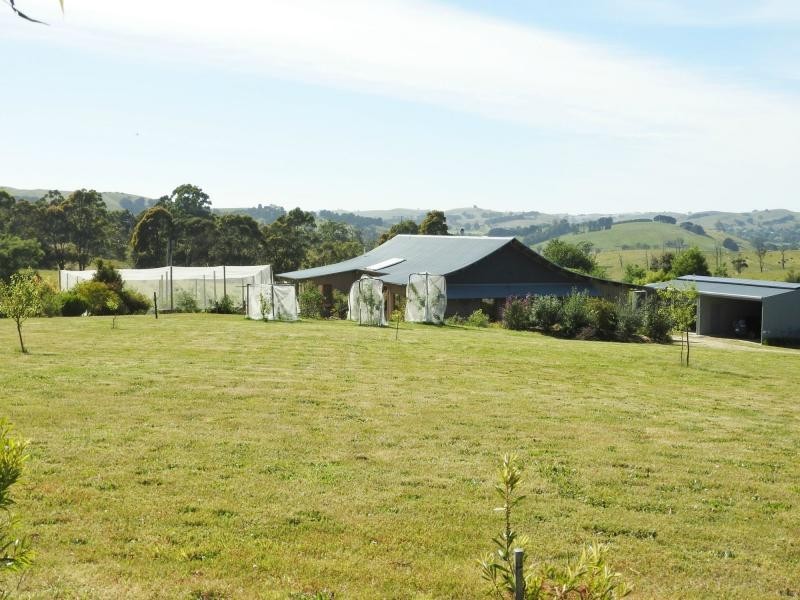 13 Carlisle Close, Nyora VIC 3987