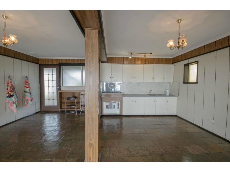 24 Foreshore Road, Jam Jerrup VIC 3984