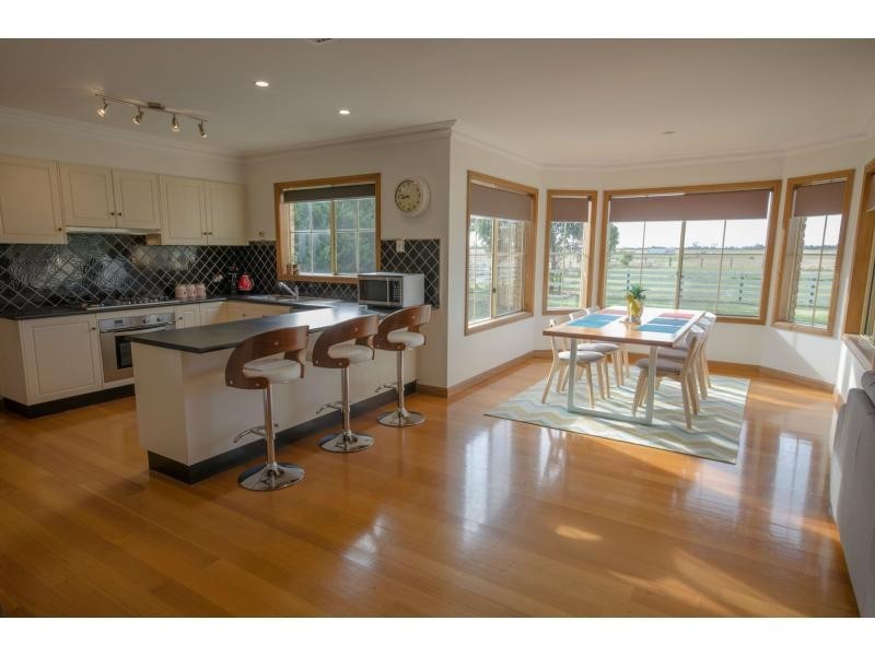 25 Supreme Close, Koo Wee Rup VIC 3981