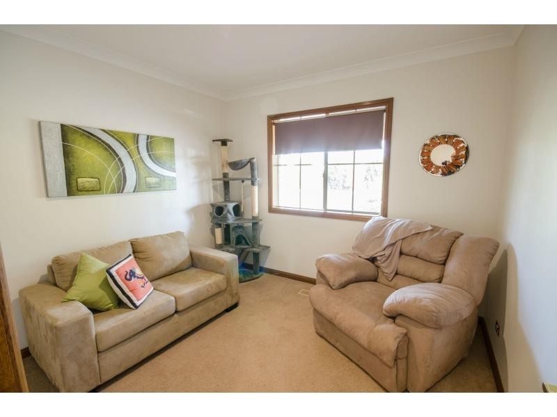 25 Supreme Close, Koo Wee Rup VIC 3981