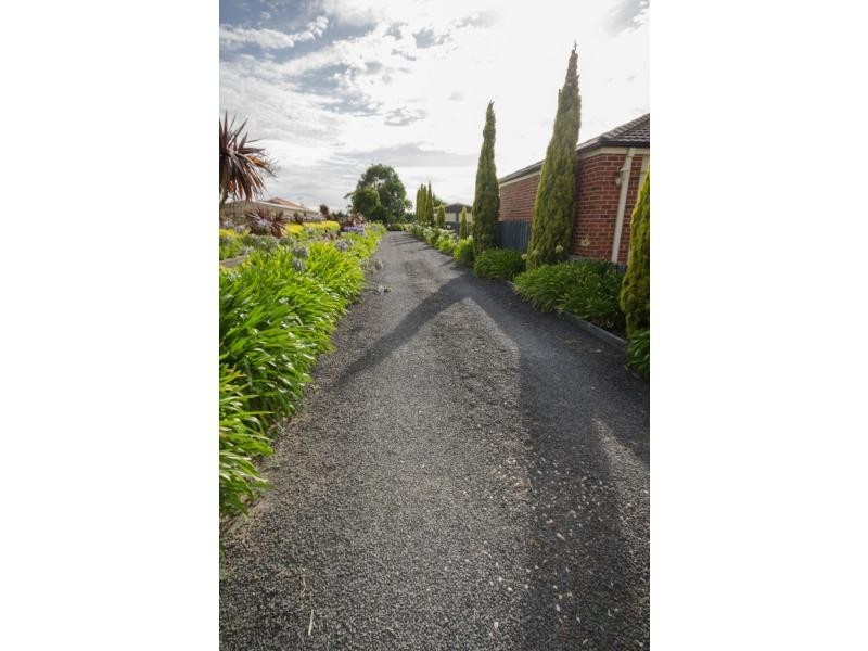 25 Supreme Close, Koo Wee Rup VIC 3981
