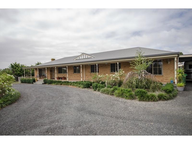 25 Supreme Close, Koo Wee Rup VIC 3981