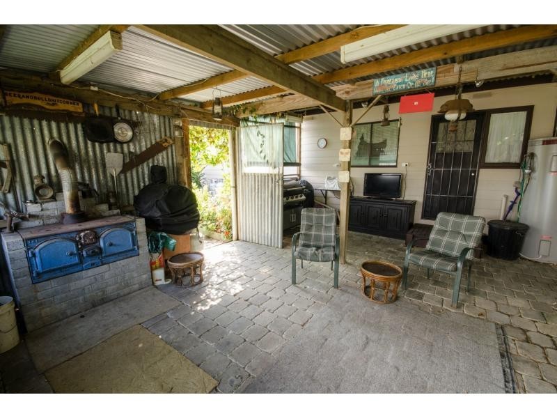 100 Coster Road, Modella VIC 3816