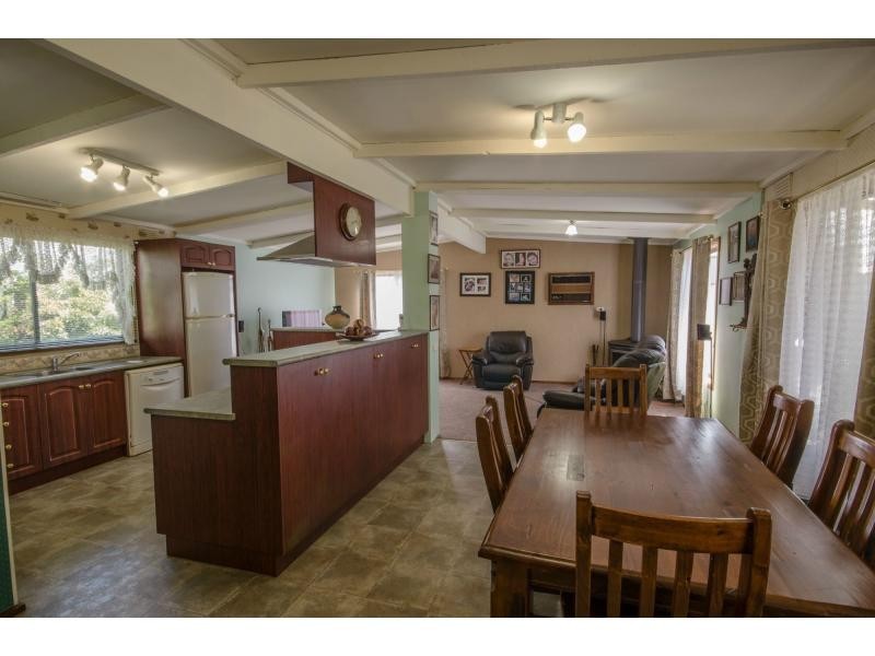 100 Coster Road, Modella VIC 3816