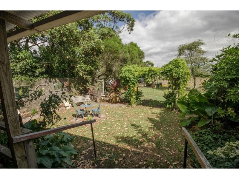 100 Coster Road, Modella VIC 3816