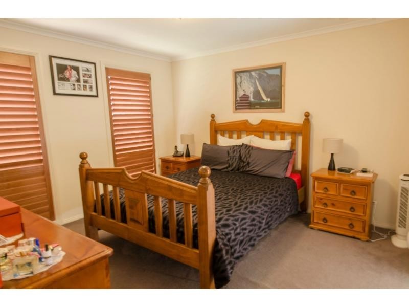 8 Bailey Boulevard, Koo Wee Rup VIC 3981