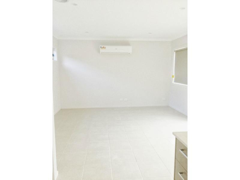 L315 Elsey Way, Clyde North VIC 3978