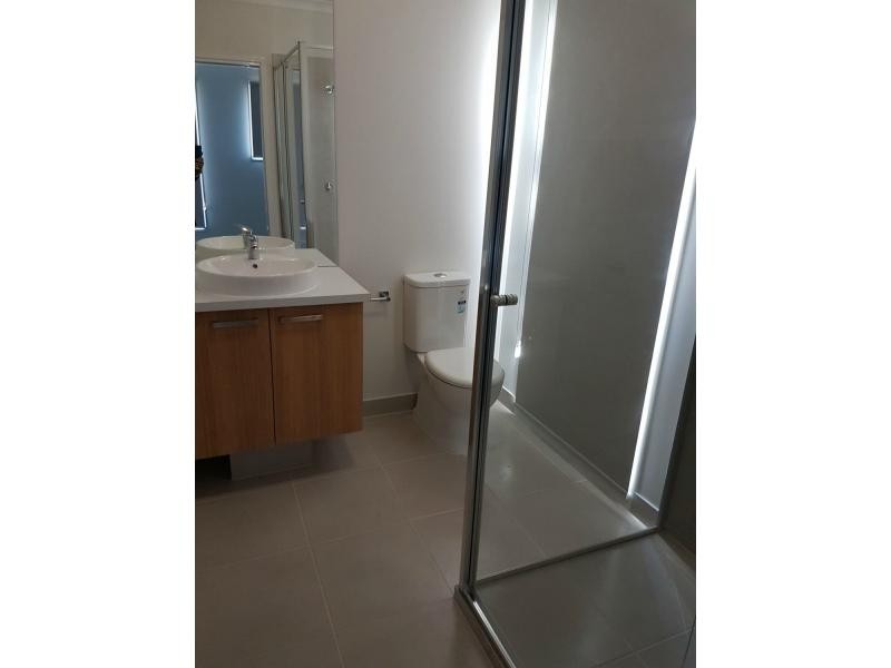 17 Cubbie Way, Clyde North VIC 3978