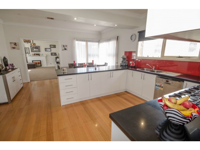 7 James Street, Lang Lang VIC 3984