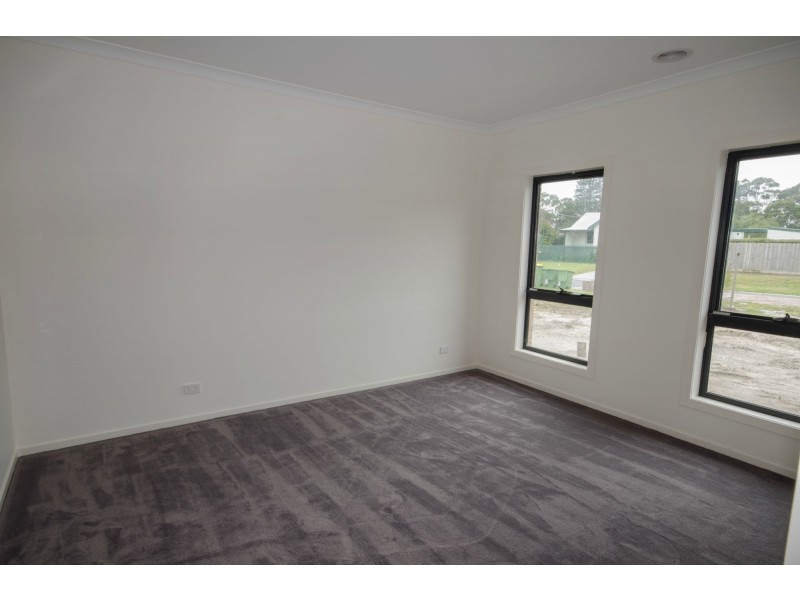 29 Rosebury Street, Lang Lang VIC 3984