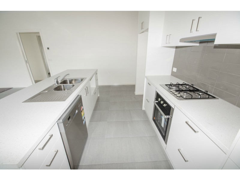 29 Rosebury Street, Lang Lang VIC 3984