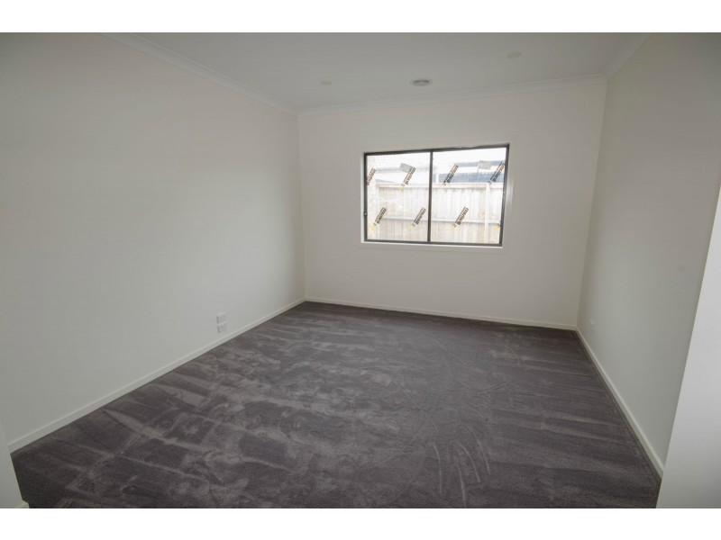 29 Rosebury Street, Lang Lang VIC 3984