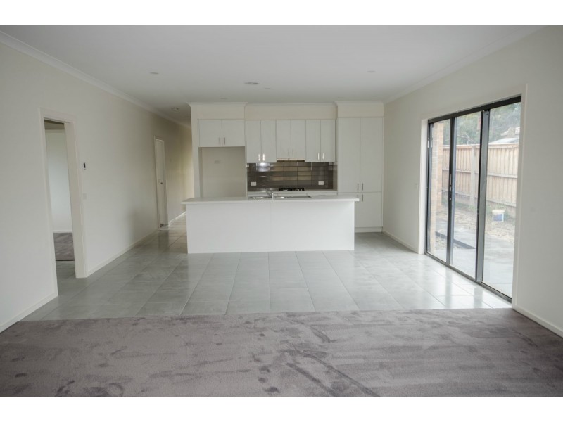 29 Rosebury Street, Lang Lang VIC 3984