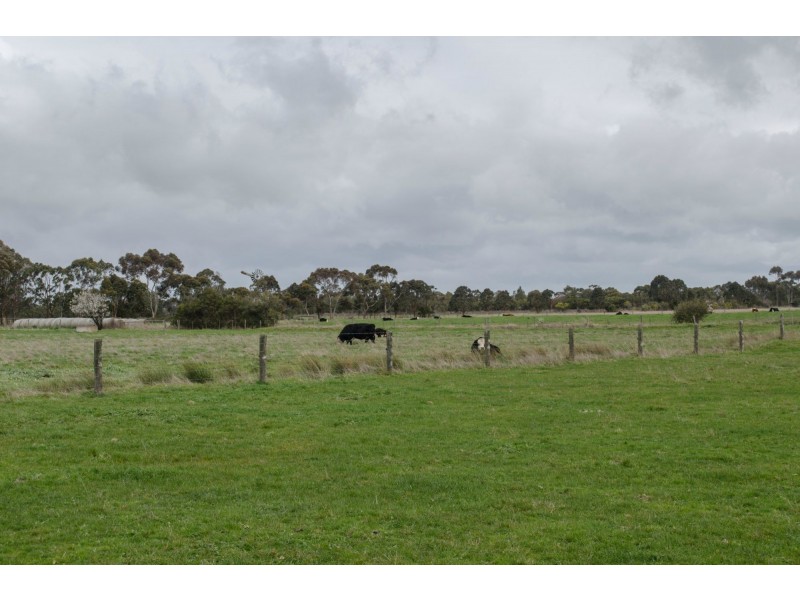 85 Bethunes Road, Koo Wee Rup VIC 3981