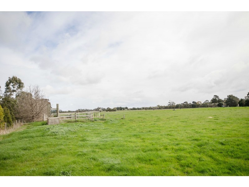 85 Bethunes Road, Koo Wee Rup VIC 3981