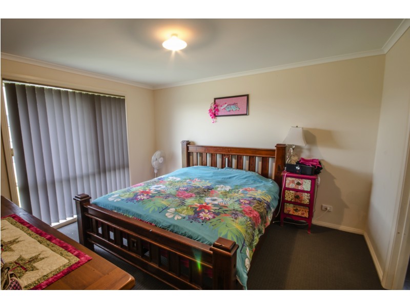5 Barnes Way, Koo Wee Rup VIC 3981