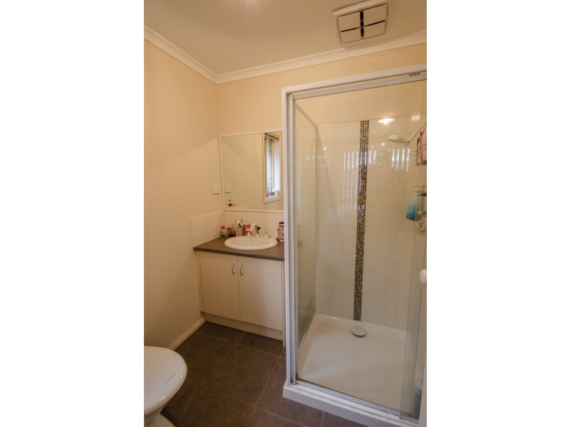 5 Barnes Way, Koo Wee Rup VIC 3981