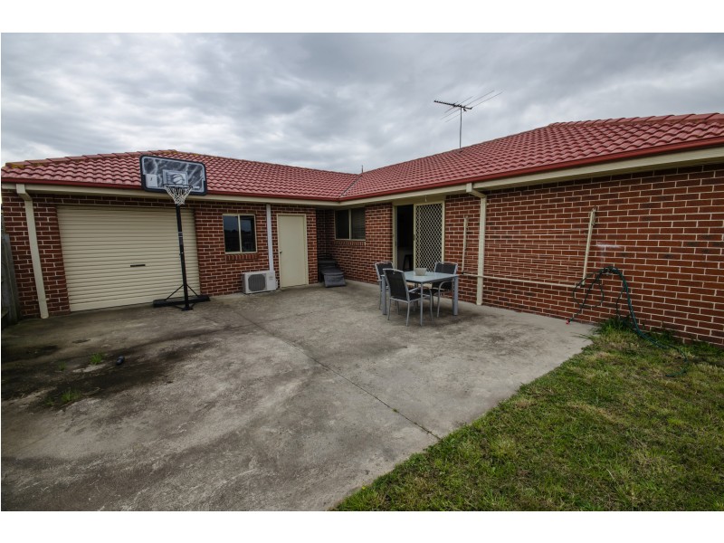 5 Barnes Way, Koo Wee Rup VIC 3981