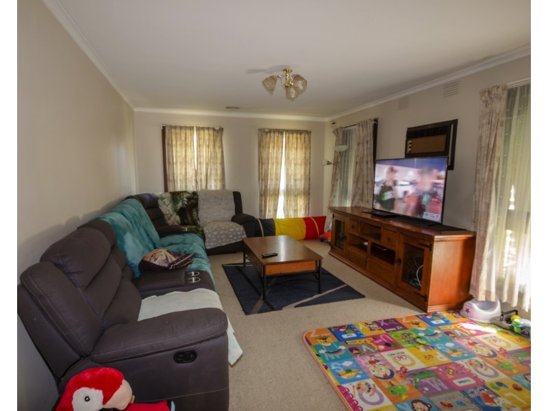 7 Carnarvon St, Lang Lang VIC 3984