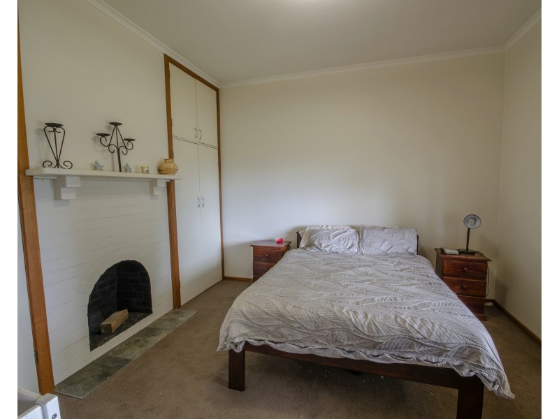 16 Gardner Street, Koo Wee Rup VIC 3981