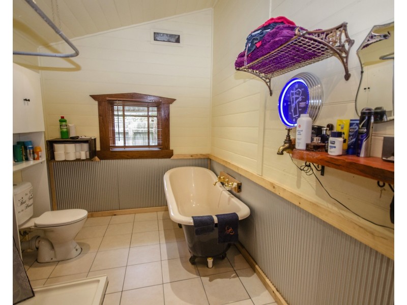 250 Rossiter Rd, Koo Wee Rup VIC 3981