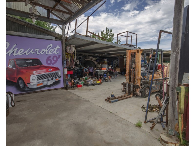 250 Rossiter Rd, Koo Wee Rup VIC 3981