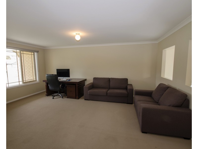 42 Rupert St, Lang Lang VIC 3984