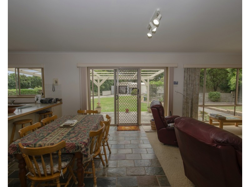 11 Grundy Ave, Nyora VIC 3987