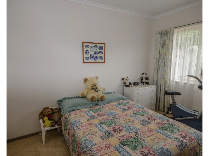 11 Grundy Ave, Nyora VIC 3987