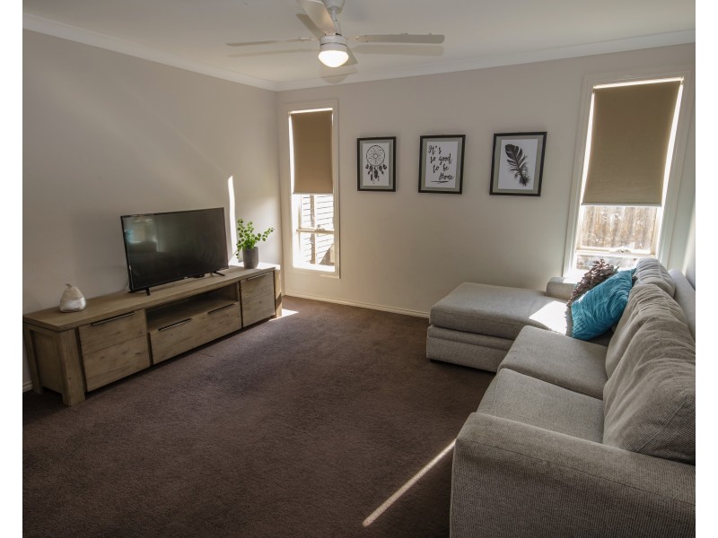 6 Carrington Way, Lang Lang VIC 3984