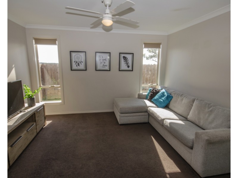 6 Carrington Way, Lang Lang VIC 3984