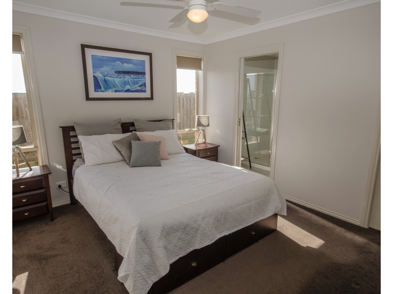 6 Carrington Way, Lang Lang VIC 3984