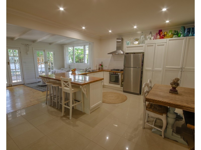 25 Carnarvon St, Lang Lang VIC 3984