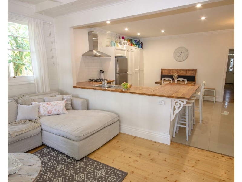 25 Carnarvon St, Lang Lang VIC 3984