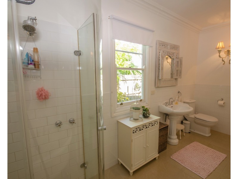 25 Carnarvon St, Lang Lang VIC 3984