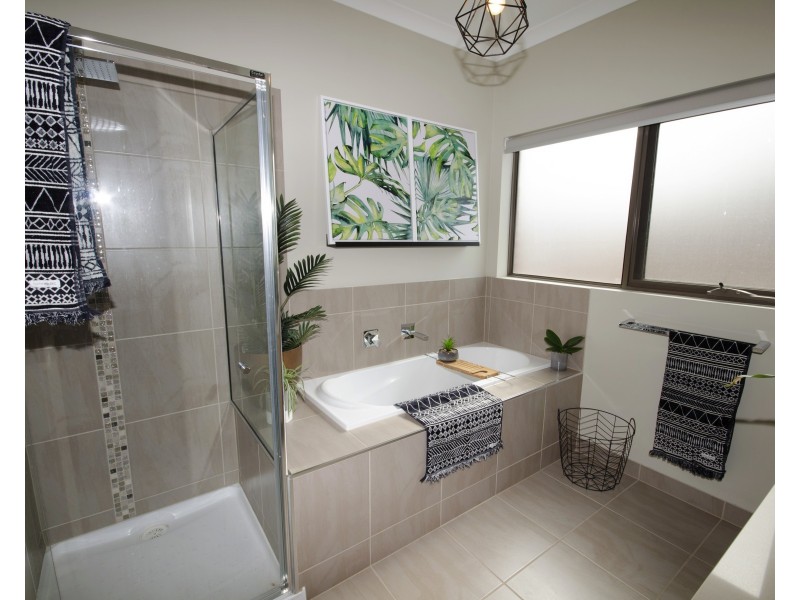 43 Rosebery St, Lang Lang VIC 3984