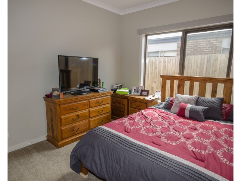 43 Rosebery St, Lang Lang VIC 3984