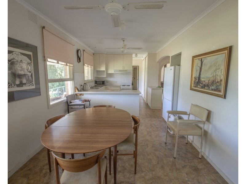 8 Brisbane St, Poowong VIC 3988