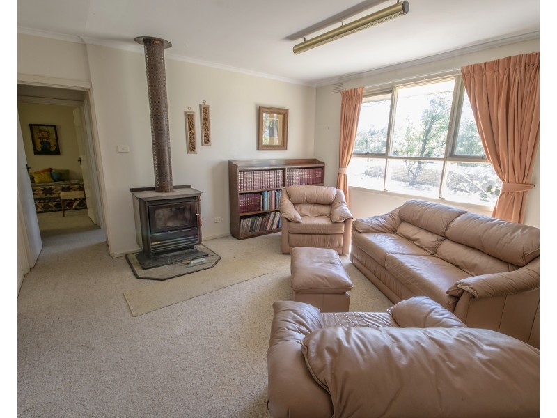 8 Brisbane St, Poowong VIC 3988