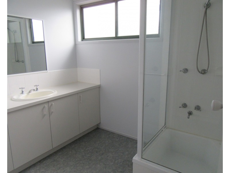 63 San Remo Pde, San Remo VIC 3925