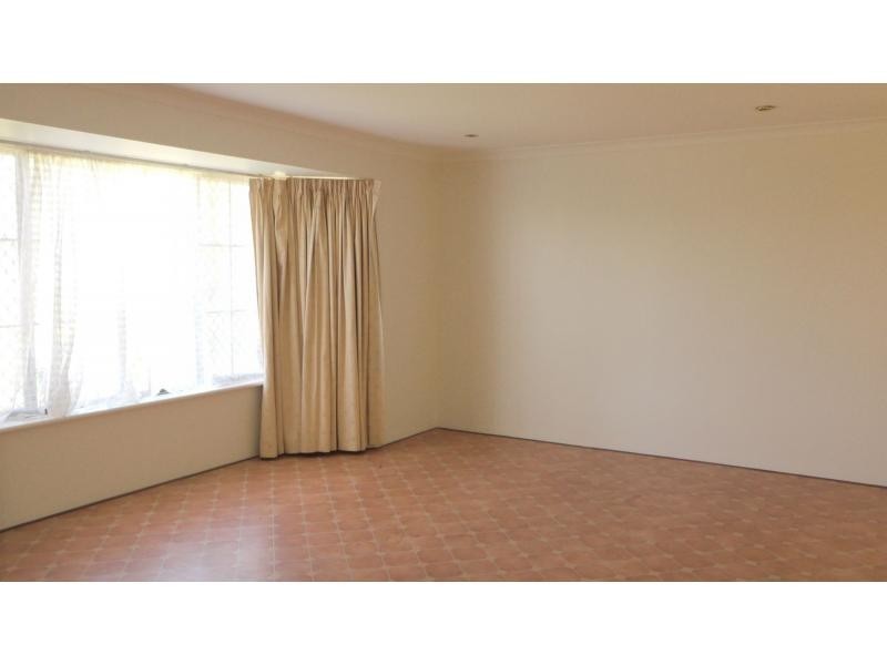 85 Wimbledon Drive, Kingsley WA 6026